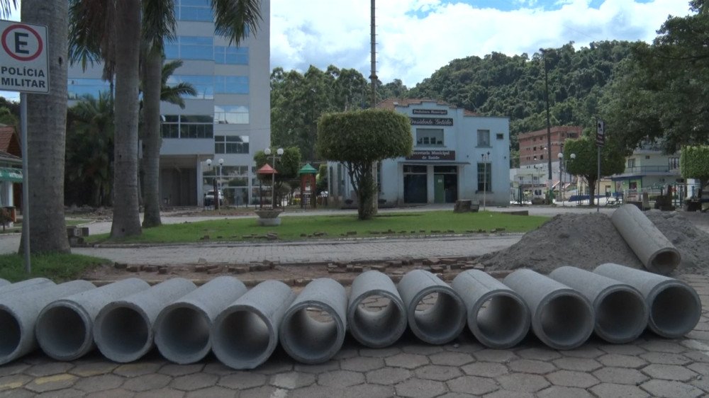 Vídeo: a reconstrução de Presidente Getúlio, dois meses após enxurrada