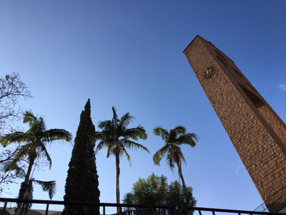 Previsão de tempo firme, muito sol, calor de 36°C e poucas nuvens nesta quinta em Blumenau