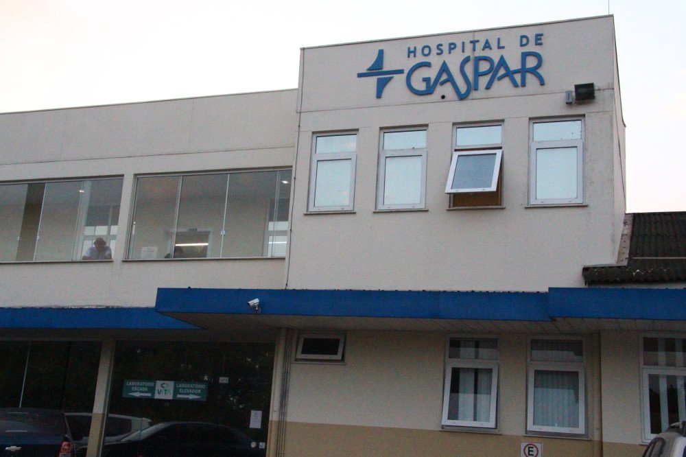 Hospital de Gaspar tem apenas um leito de UTI disponível, afirma diretor