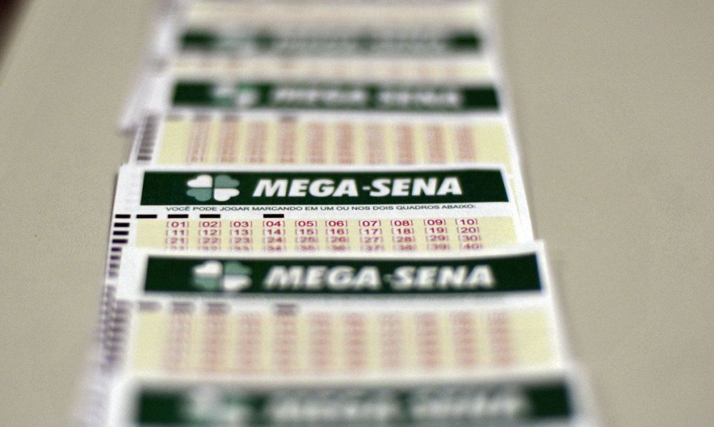 Mega-Sena acumula e prêmio vai para R$ 50 milhões no próximo sábado