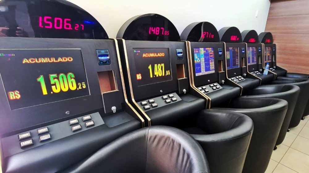 Polícia Militar fecha duas casas de jogos de azar no intervalo de 7h em Blumenau