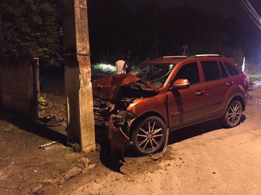 Jovem e três adolescentes são levados ao hospital após acidente em Indaial