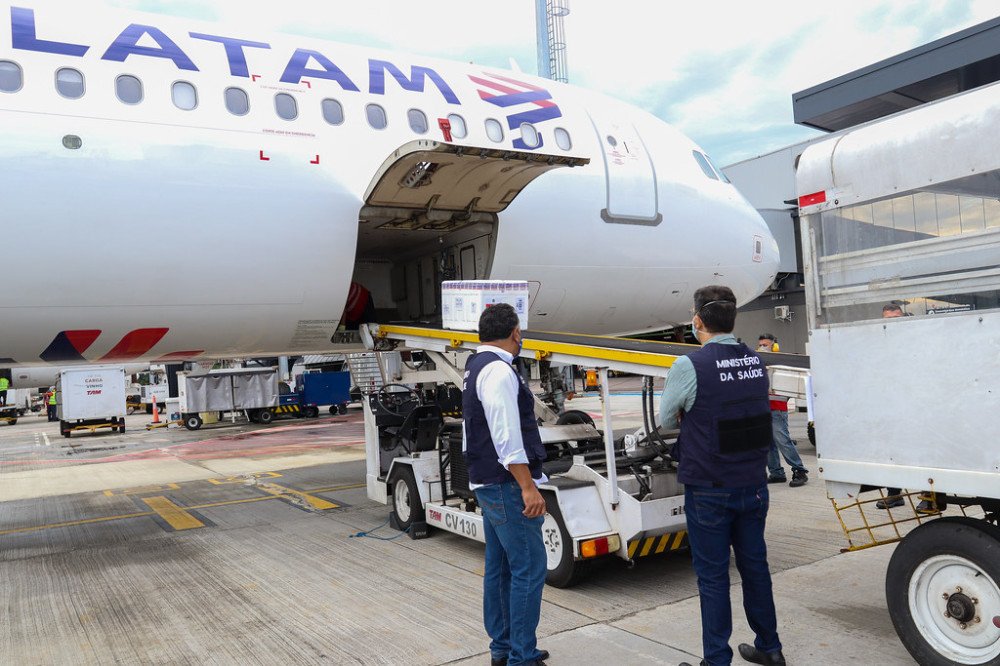 SC recebe novo lote de doses da vacina Coronavac; remessa vem para Blumenau