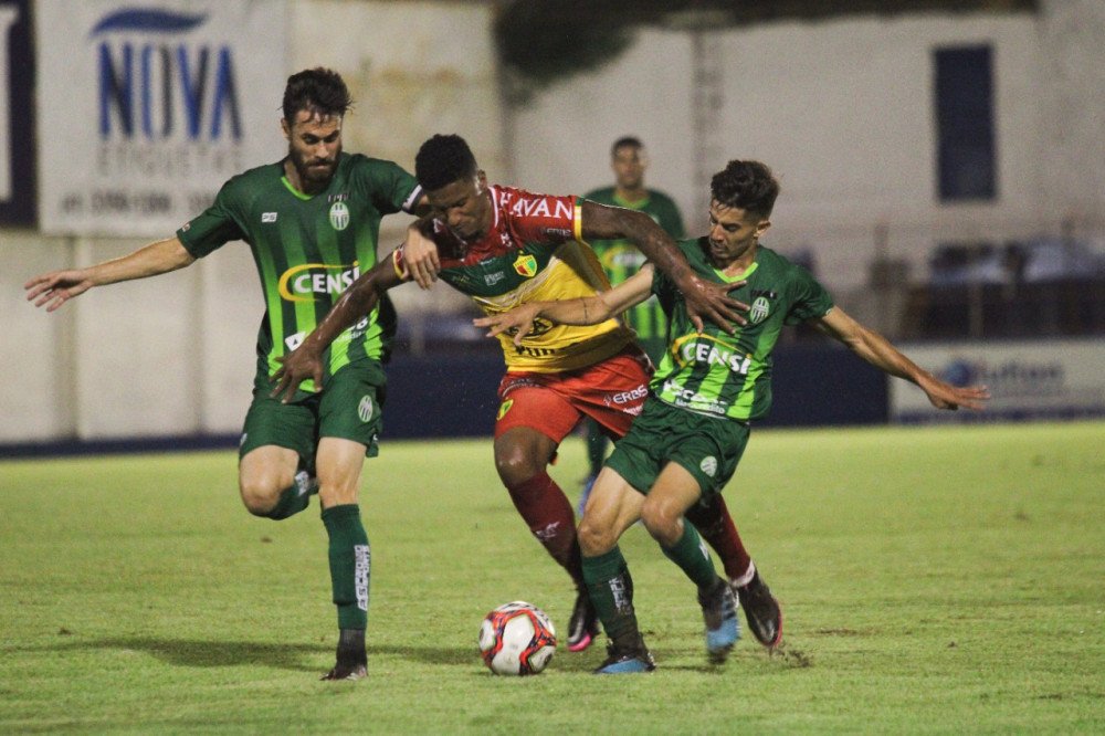 Campeonato Catarinense é suspenso por 15 dias