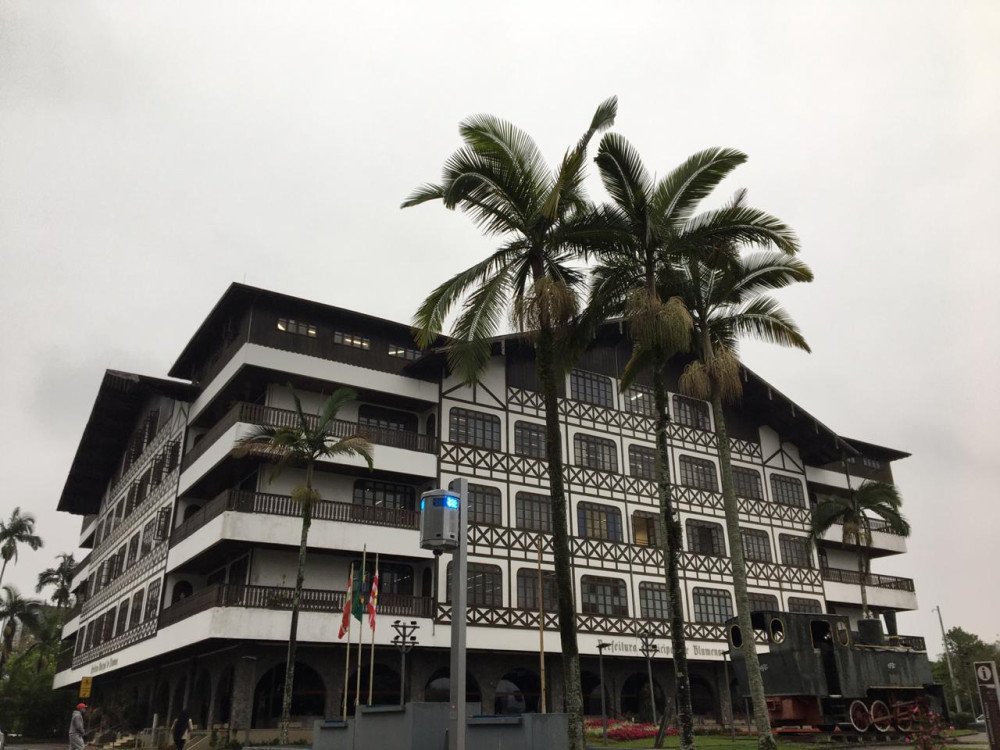 Tempo instável e possibilidade de chuva neste domingo em Blumenau