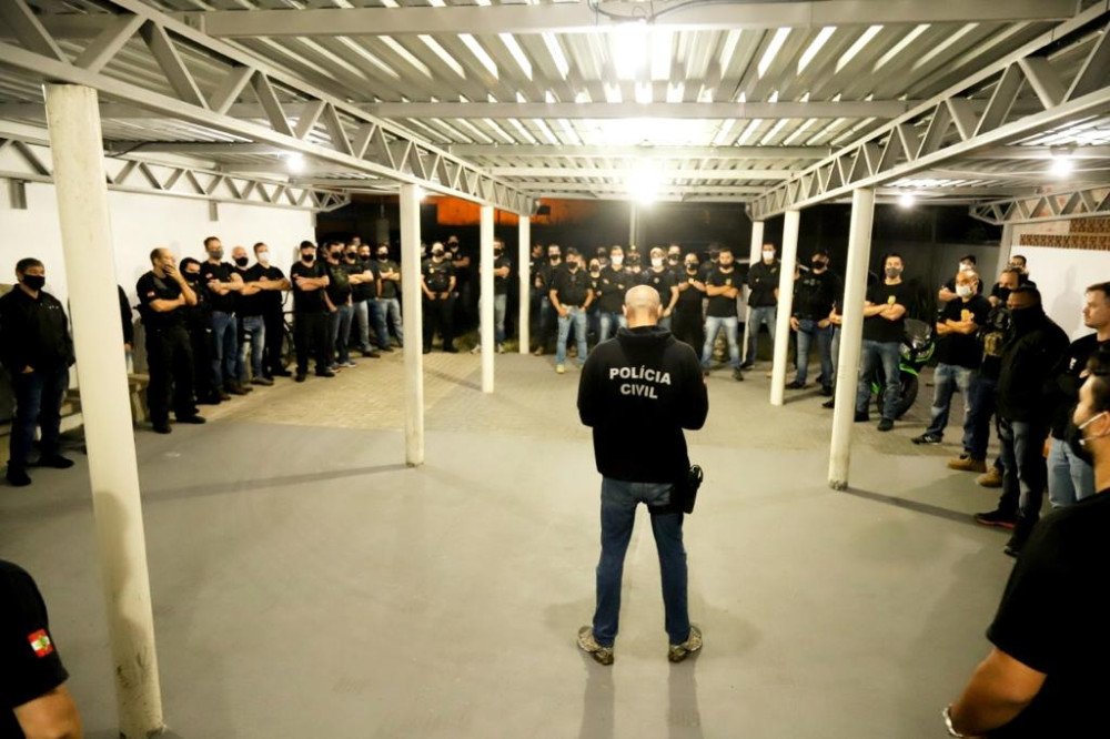 Seis pessoas são presas em operação contra o tráfico no Médio Vale