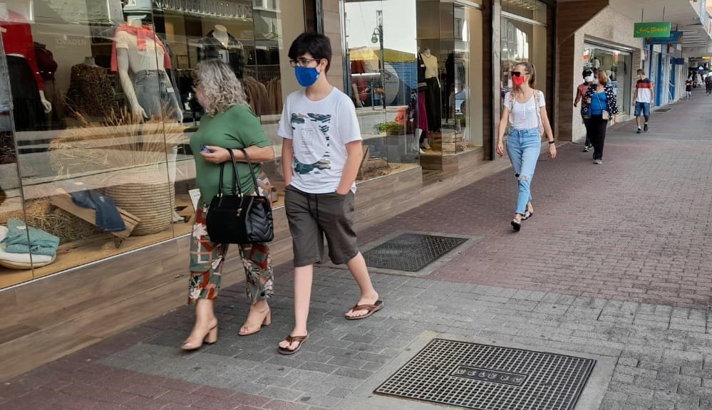 Lojas do centro de Blumenau ficam abertas de até 17h no próximo sábado