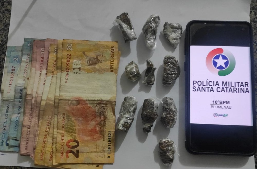 Adolescente é apreendido por tráfico de drogas no bairro Passo Manso