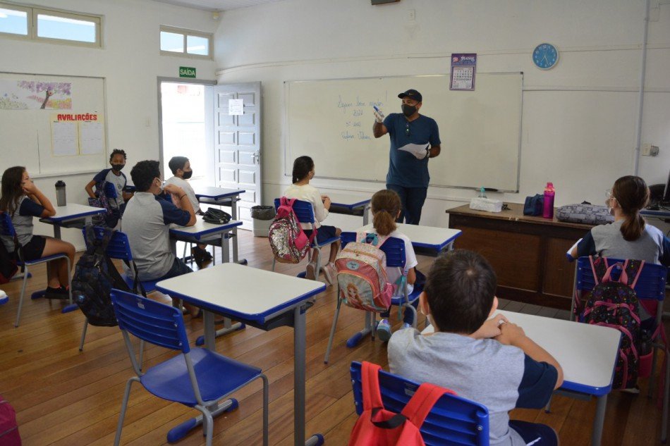 Mais de 9 mil profissionais da Educação querem ser vacinados contra a Covid-19 em Blumenau