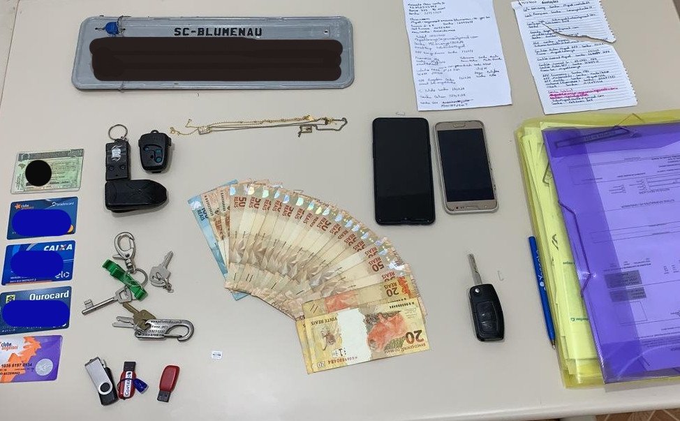 Presa quadrilha que fazia escalada para invadir apartamentos em Blumenau