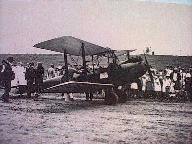 5 de maio (ou 7 de maio) de 1932: o dia que o misterioso avião estava diante dos olhos de Blumenau (Antigamente em Blumenau)