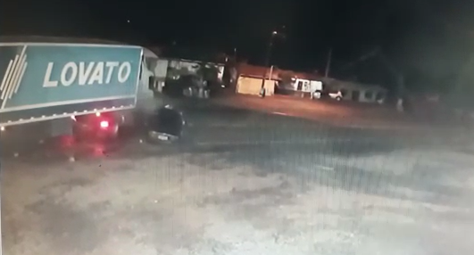 Vídeo: imagem mostra ultrapassagem antes da batida na BR-470