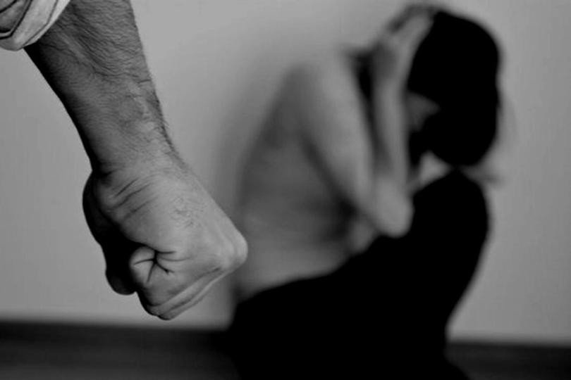 Mulher é agredida pelo ex-marido e pelo irmão durante churrasco em Indaial