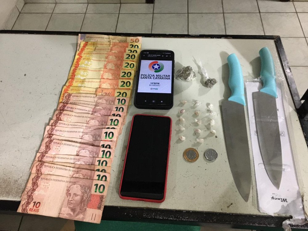 Jovem é preso e adolescente apreendido por tráfico de drogas no Vorstadt