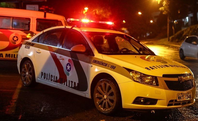 Mulher é trancada em banheiro durante assalto na Itoupava Central