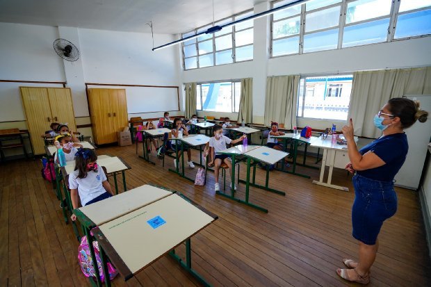 Covid-19: Tudo o que você precisa saber sobre a vacinação dos profissionais da educação