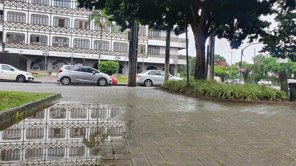 Mais chuva? Saiba como deve ficar o tempo nesta terça-feira em Blumenau