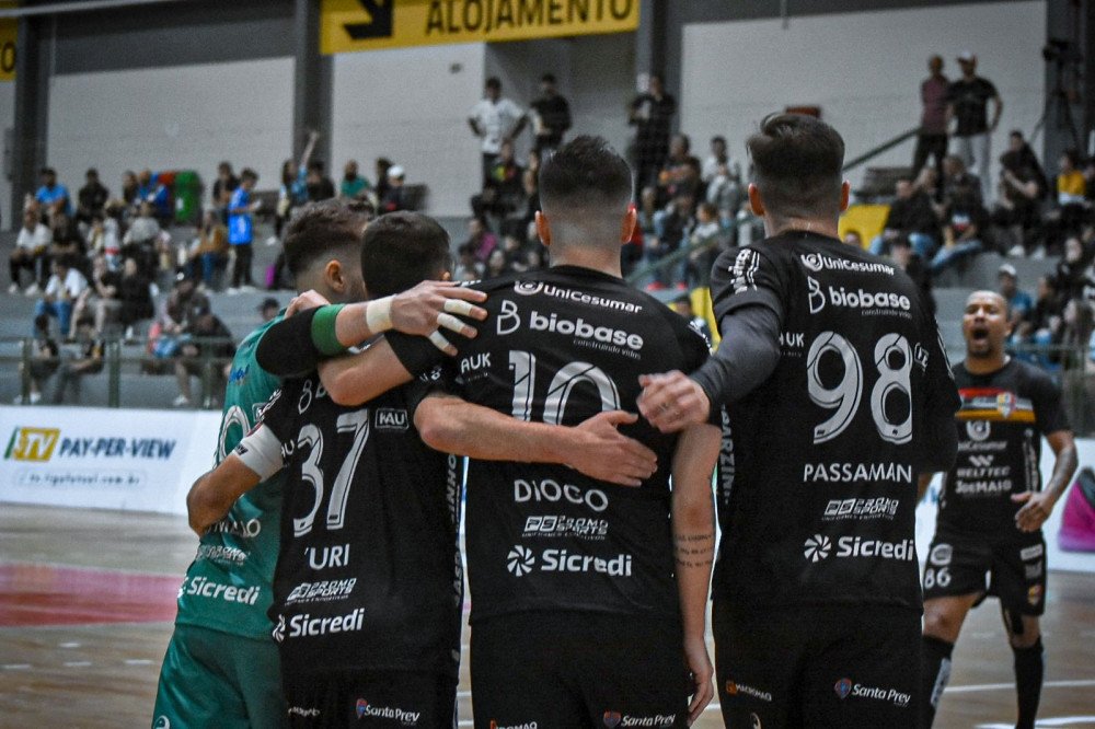 Blumenau Futsal recebe o Joaçaba pela primeira partida das quartas de finais do Catarinense