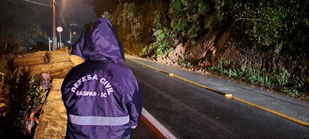 Defesa Civil de Gaspar segue em situação de alerta; quatro pessoas estão desalojadas