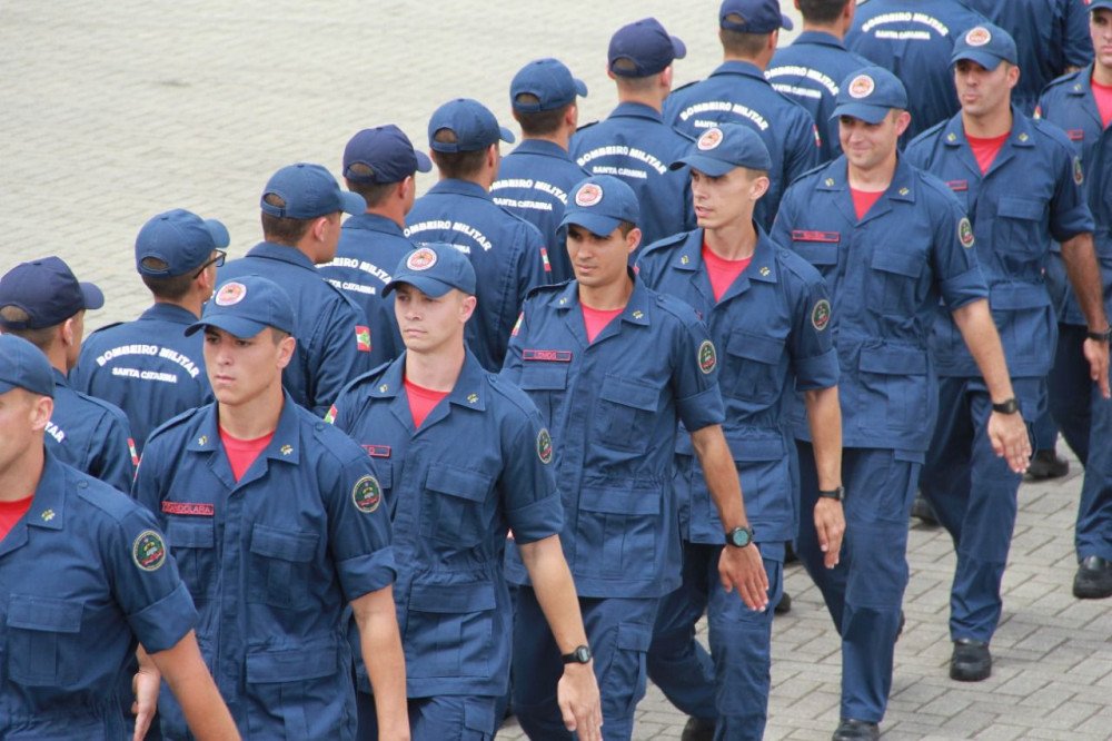Inscrições para concurso do Corpo de Bombeiros Militar de Santa Catarina começam nesta segunda-feira
