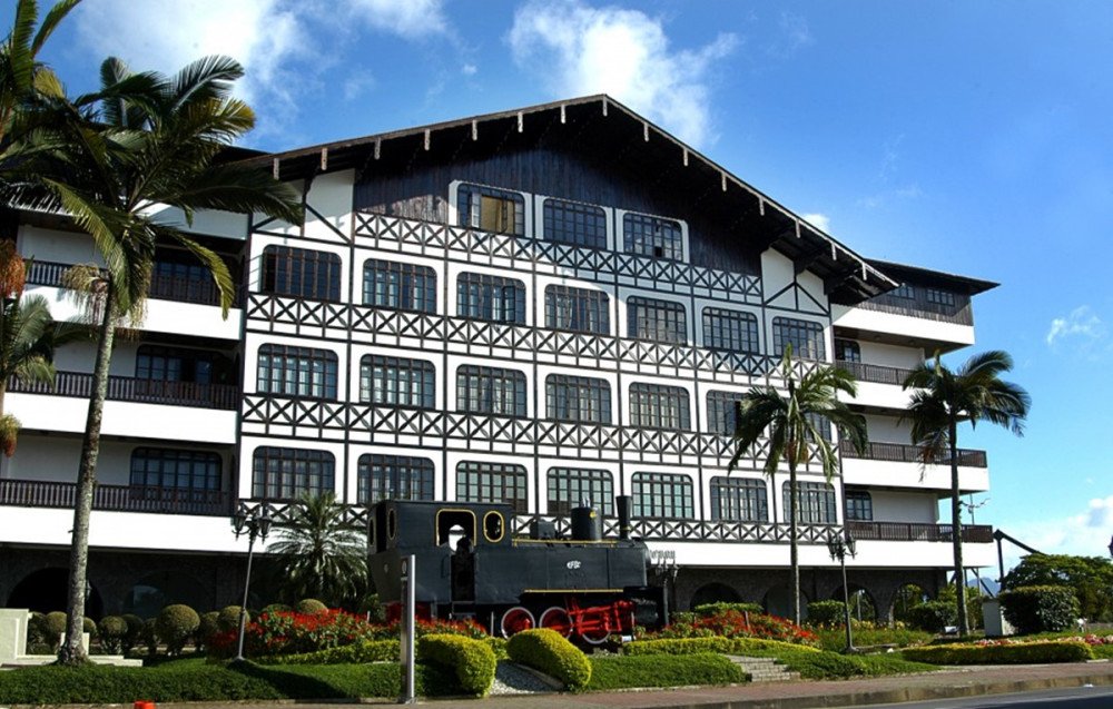 Prefeitura de Blumenau reduz expediente nesta segunda, por conta do jogo do Brasil