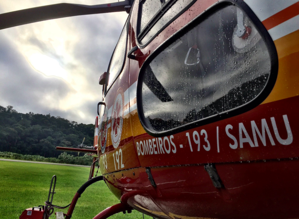 Homem fica gravemente ferido após acidente entre motos na BR-470 em Indaial