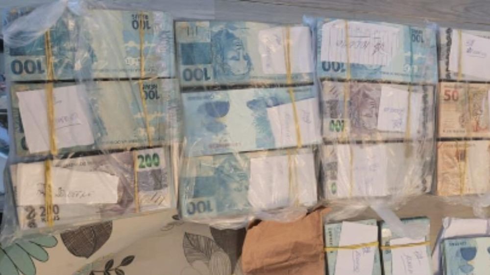 Operação investiga corrupção na coleta de lixo em cidades do Vale e de outras regiões de SC