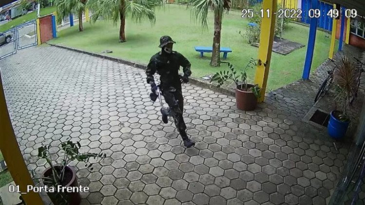Autor de ataque em escolas de Aracruz é sentenciado à internação por até três anos