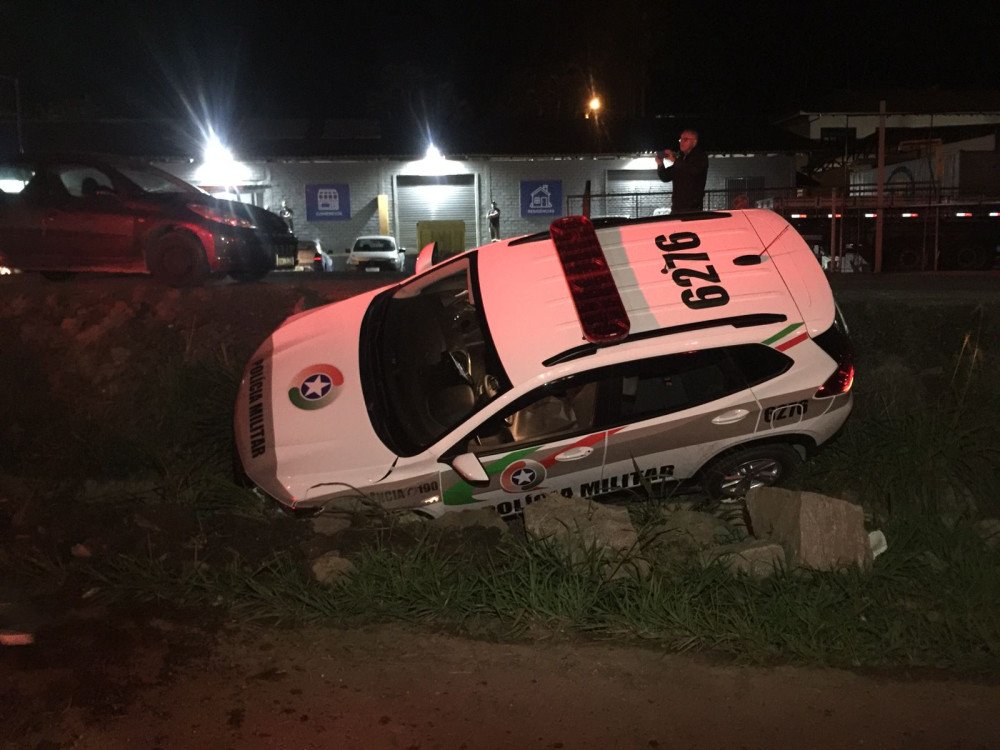 Gerente de banco e ex-jogador de futebol estão envolvidos em roubo milionário em Blumenau