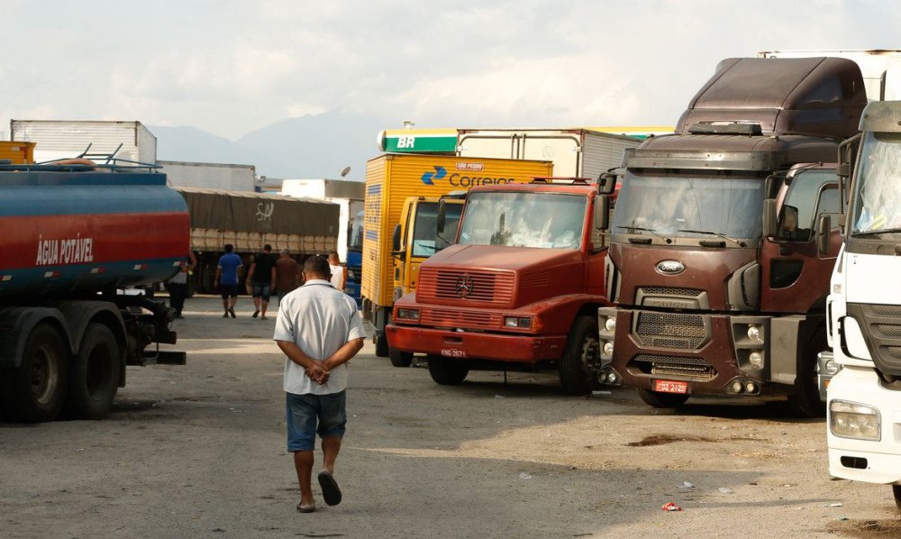 Última parcela dos auxílios Caminhoneiro e Taxista será paga neste sábado