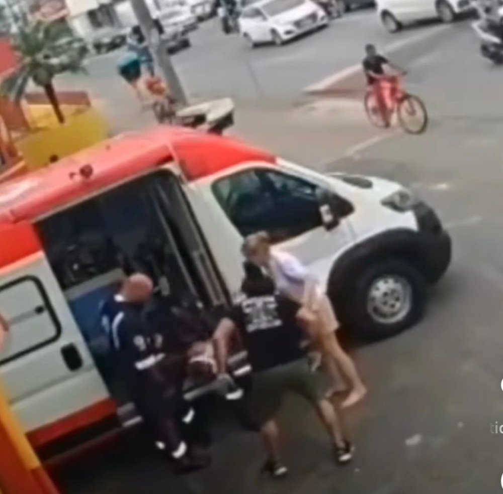 Samu de Itajaí salva recém nascido engasgado