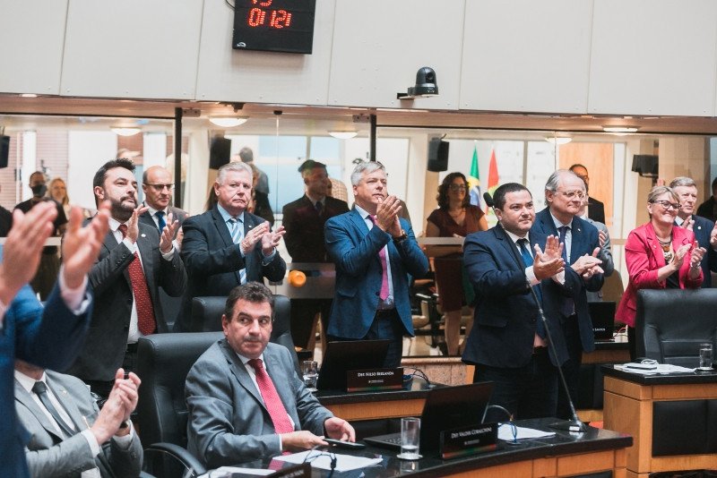 Deputados Estaduais de SC dão adeus à Assembleia Legislativa