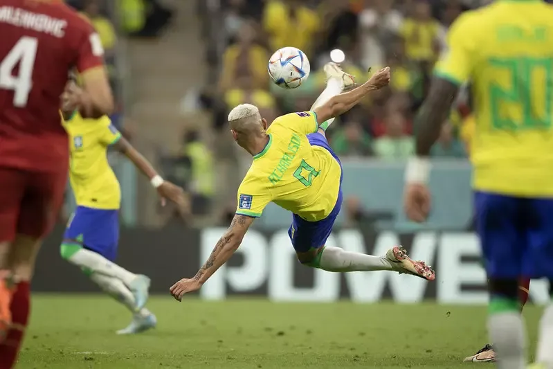 Neymar e Richarlison concorrem ao prêmio de gol mais bonito da Copa do Mundo