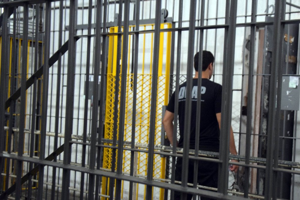 Saidinha de fim de ano: Poder Judiciário libera 1040 presos em SC para saída temporária