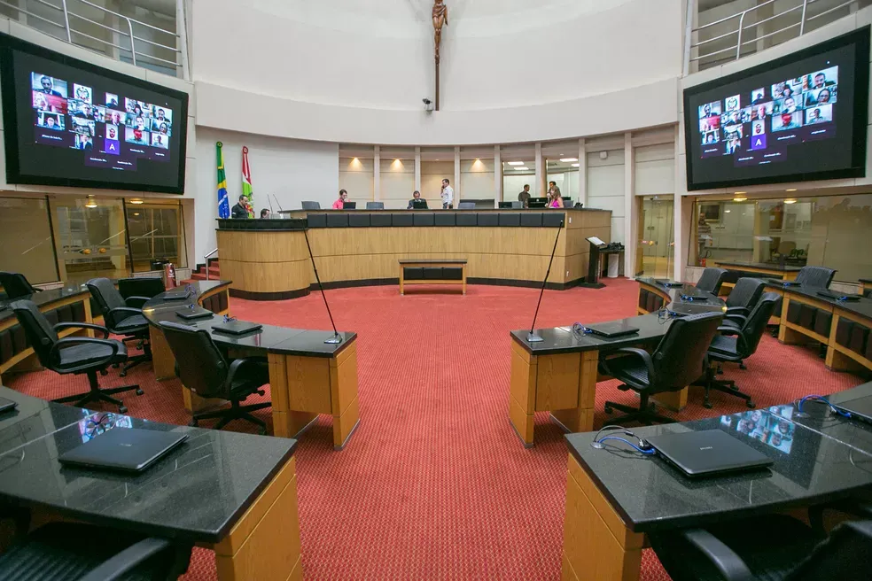 Deputados catarinenses aprovam programa que concede retorno para cidadão que pedir nota fiscal