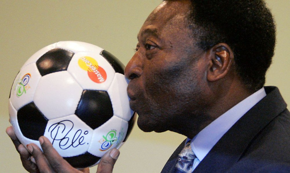 Velório de Pelé será na segunda-feira na Vila Belmiro em Santos