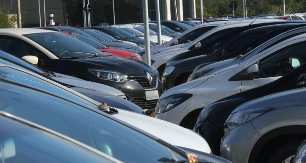 Emplacamento de veículos cresce 4,88% em 2022