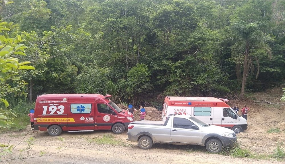 Trabalhador morre ao ser atingido por árvore em José Boiteux