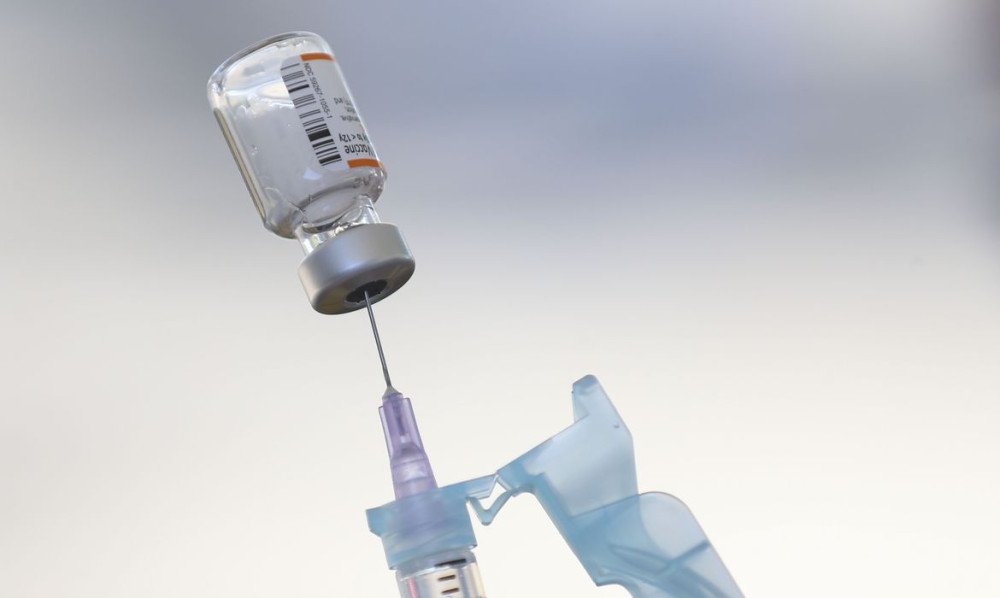 Blumenau libera quarta dose da vacina contra a Covid-19 para maiores de 18 anos