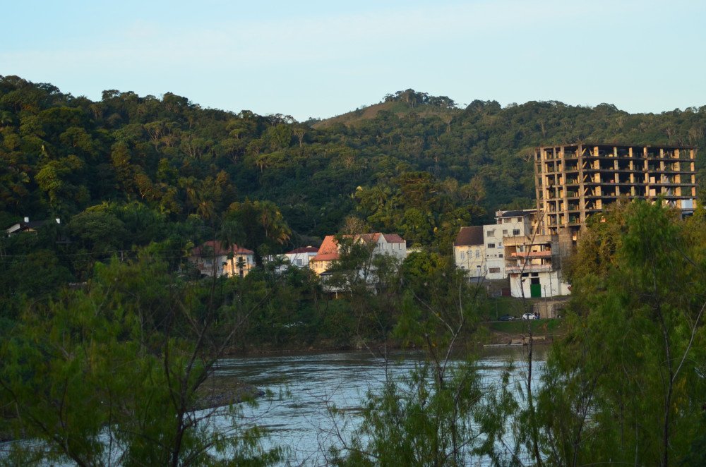 Temperatura pode chegar aos 37ºC nesta sexta-feira; veja a previsão