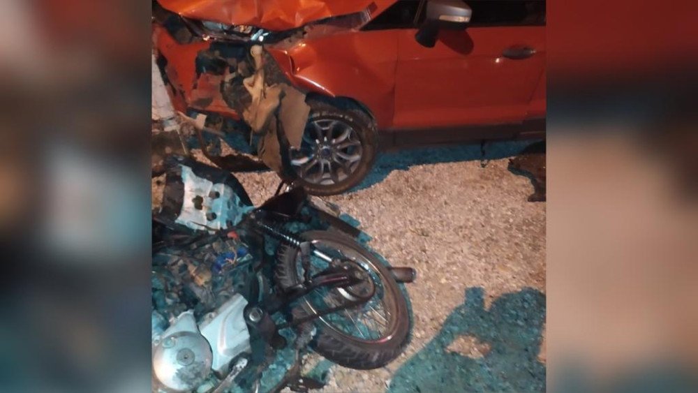 Motociclista fica gravemente ferido após acidente com carro em Brusque
