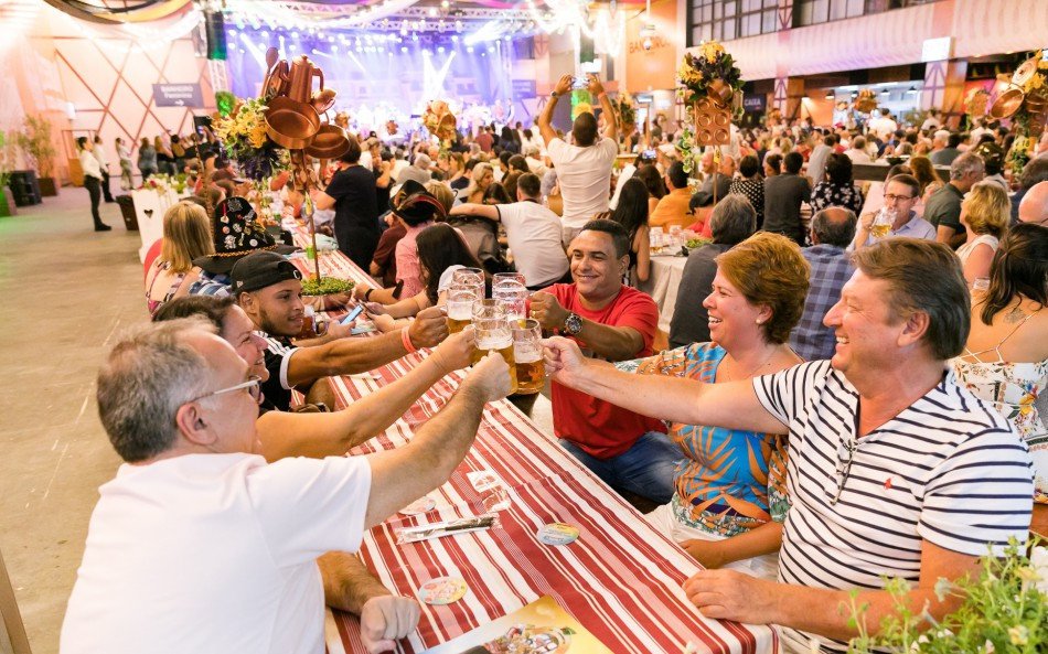 Venda de ingressos para a Sommerfest inicia nesta quarta-feira (18)