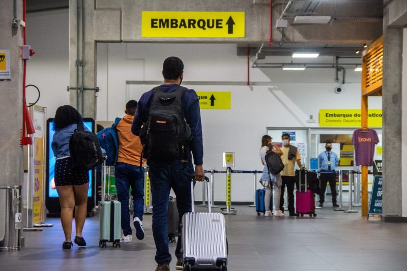 Fim de ano e temporada de verão fazem Aeroporto de Navegantes bater recorde de movimentação