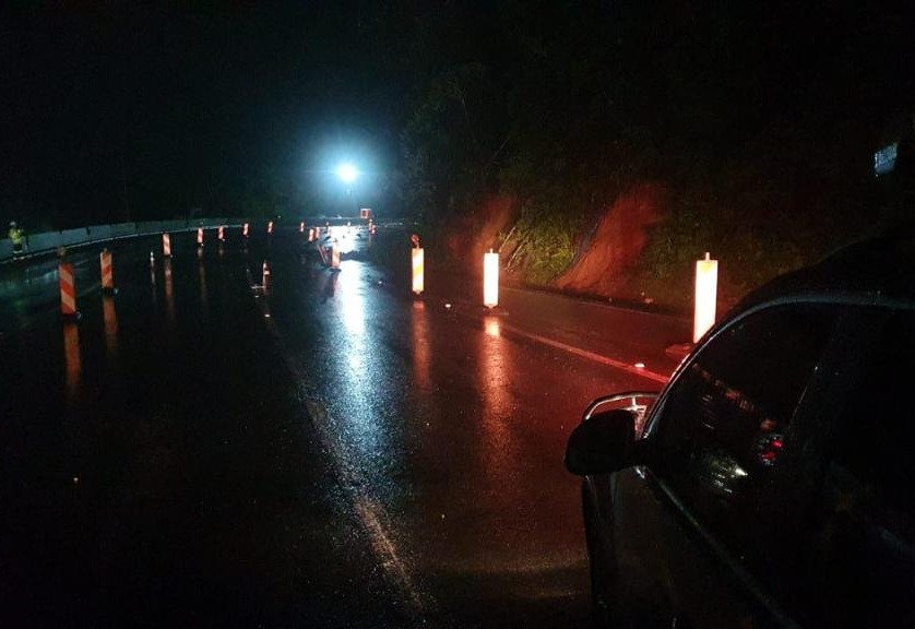 Deslizamento de terra interdita novamente trecho da BR-376 entre o PR e SC