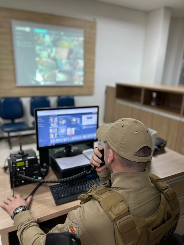 Polícia Militar alerta moradores de Blumenau sobre golpe por WhatsApp