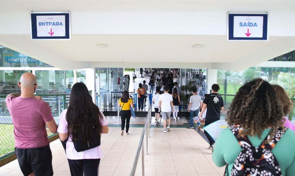 MEC divulga novos prazos de inscrição para o Sisu, Prouni e Fies; confira