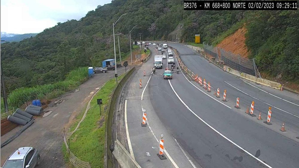 Trecho da BR-376 entre PR e SC é liberado depois de 7 horas de bloqueio