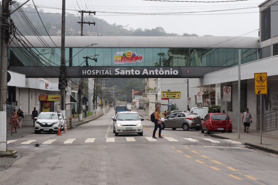 Blumenau: Rua Itajaí vai ter semáforo e novas vagas para embarque e desembarque de passageiros