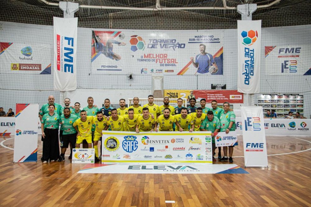Cachorrões bate Benedito Novo e vai enfrentar o Loes na final do Torneio de Verão de Indaial