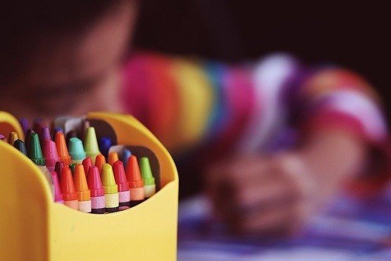 Escola de Blumenau que tentou forçar transferência de aluno autista tem pena aumentada